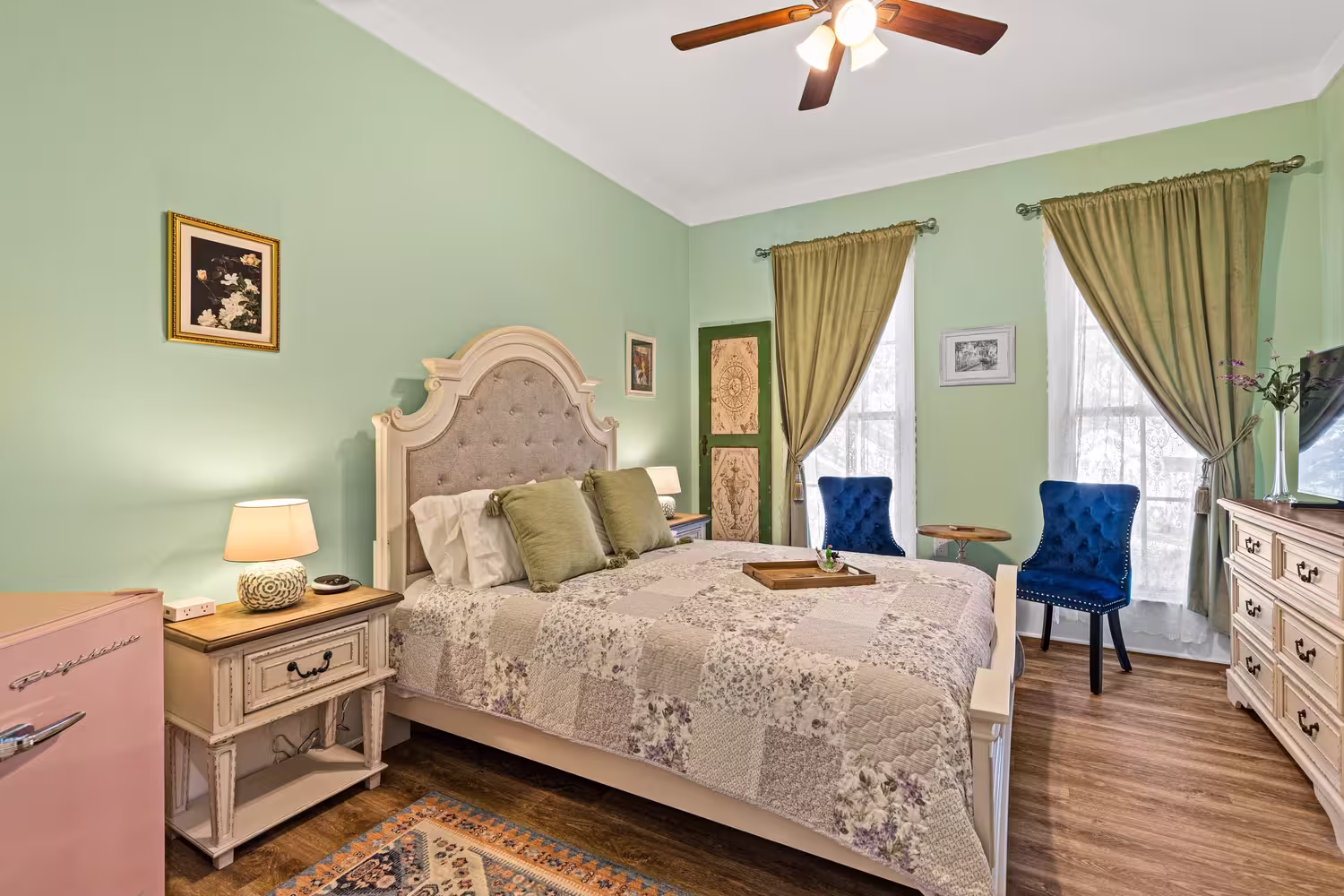 Azalea Room at Steamboat Inn
