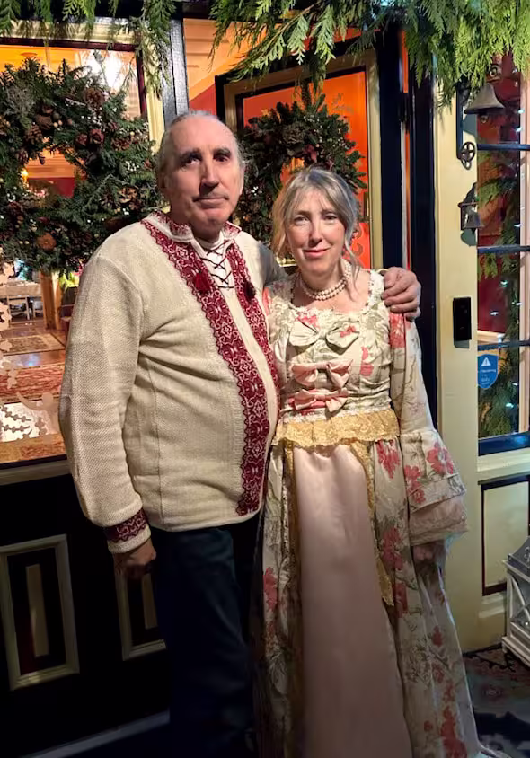 Alex and Lana outside the steamboat inn during the 2023 Candle light Tour